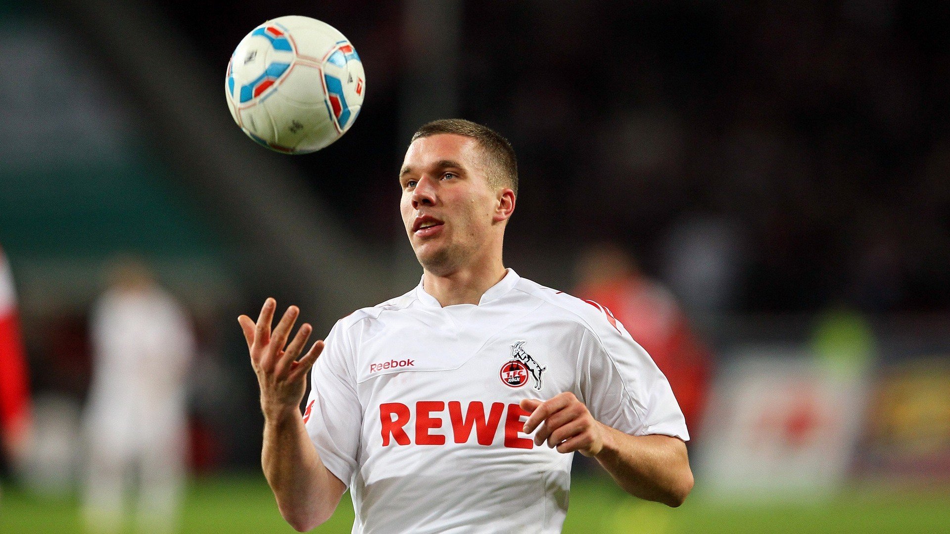 中国足球职业俱乐部推动管理层岗位轮训制度，职业足球俱乐部训练计划