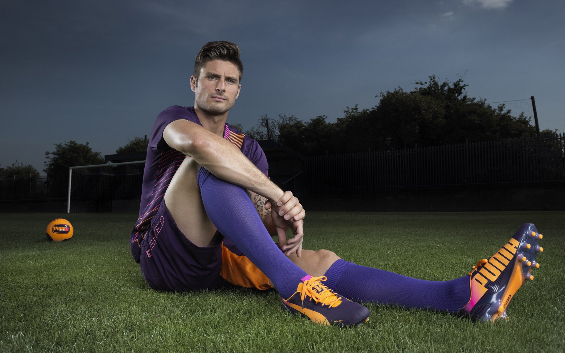 达米恩·麦肯齐：全黑队的“隐形杀手”，用精确的跑位撕开对方防线